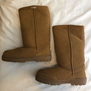 Bearpaw boots